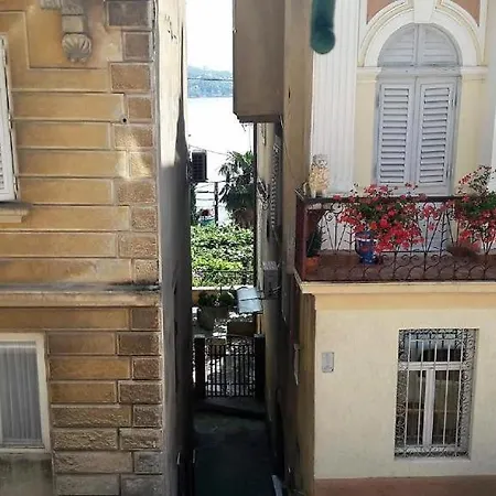 Giorgio Apartament *